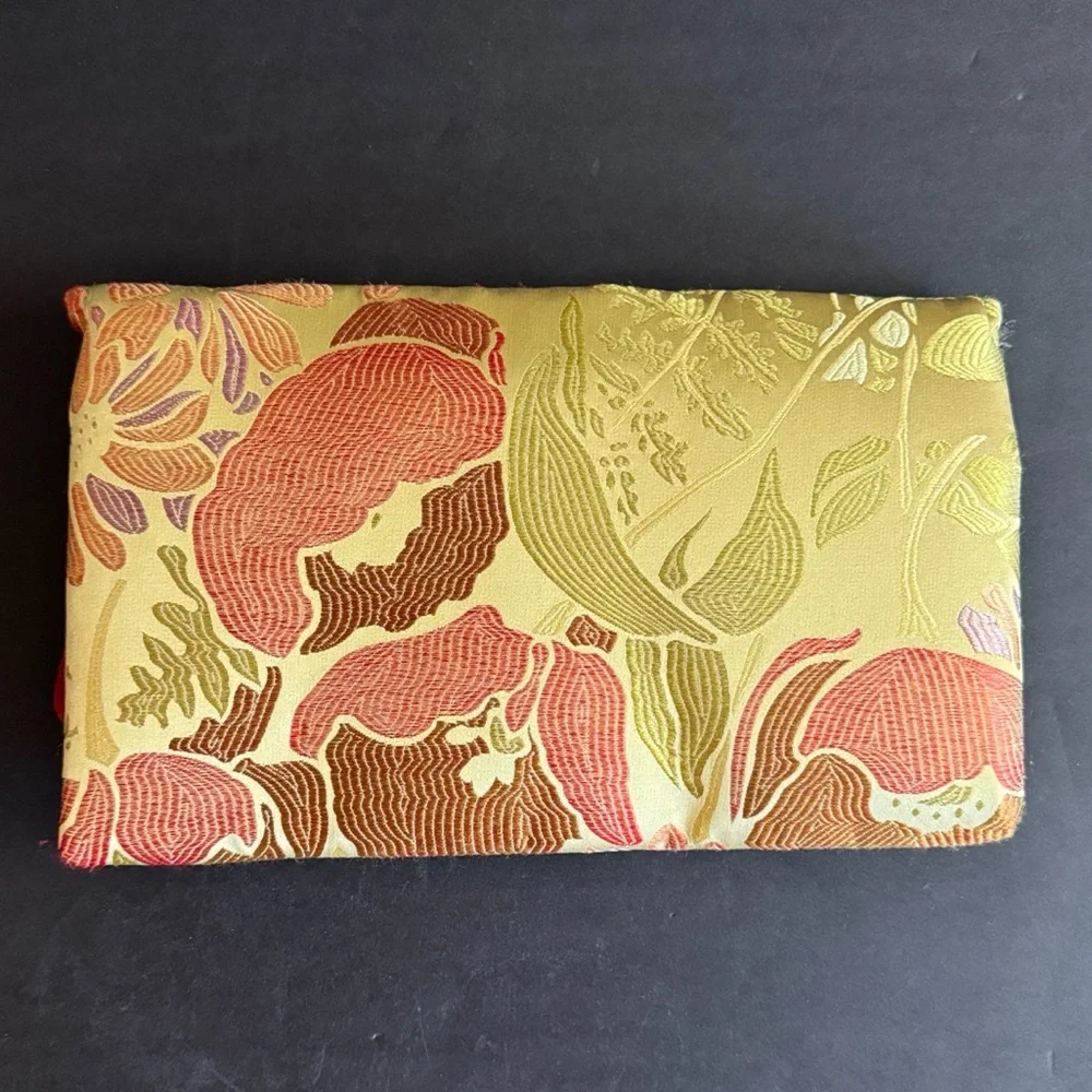 Vtg Sew Few-Handmade Gold clutch with beautiful floral 3D brooch.Magnet closure.